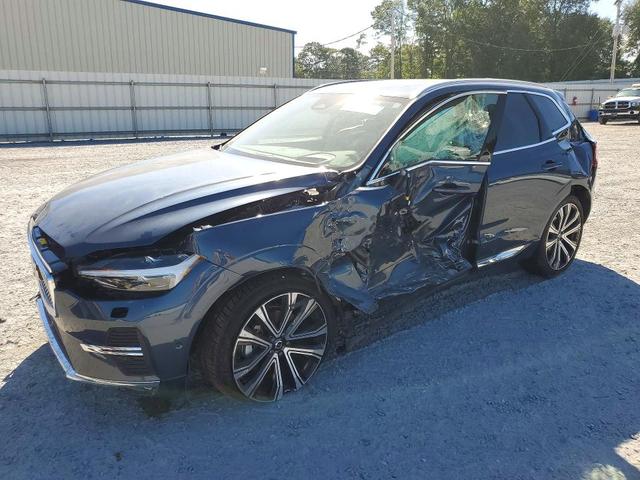 2023 VOLVO XC60