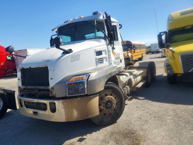 2020 MACK ANTHEM SEMI TRUCK