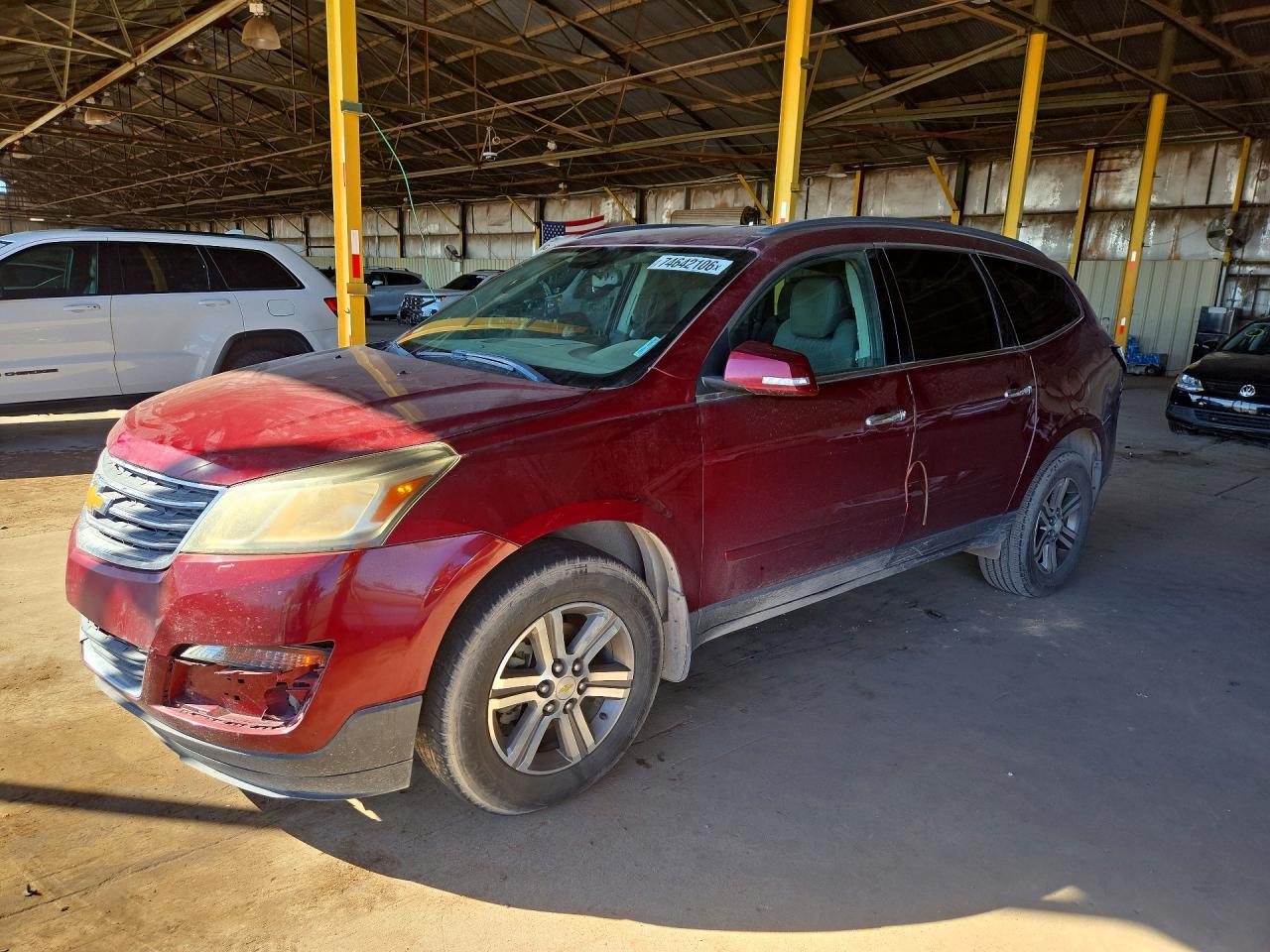منظر 2016 CHEVROLET TRAVERSE LT، زاوية 1