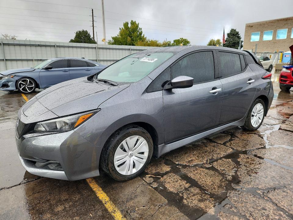 2025 NISSAN LEAF S  