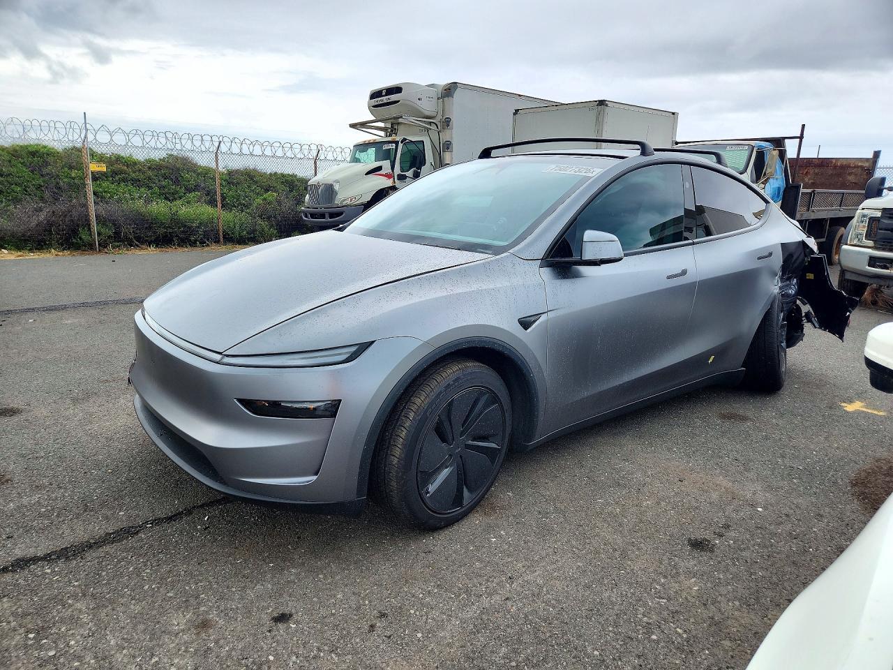 Vue de 2026 TESLA MODEL Y, angle 1
