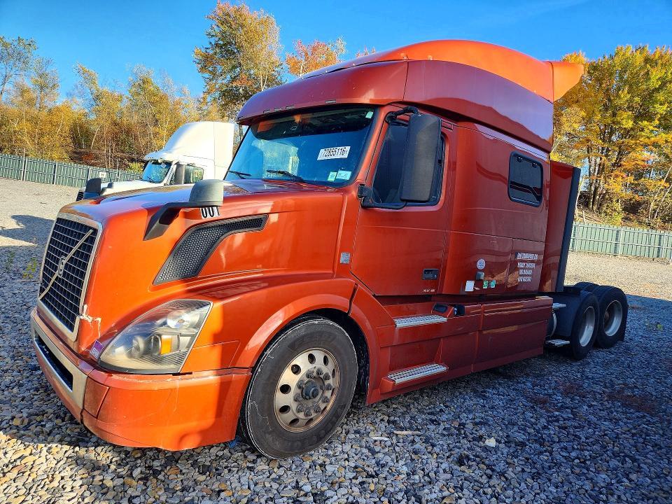 2018 VOLVO VNL SEMI TRUCK