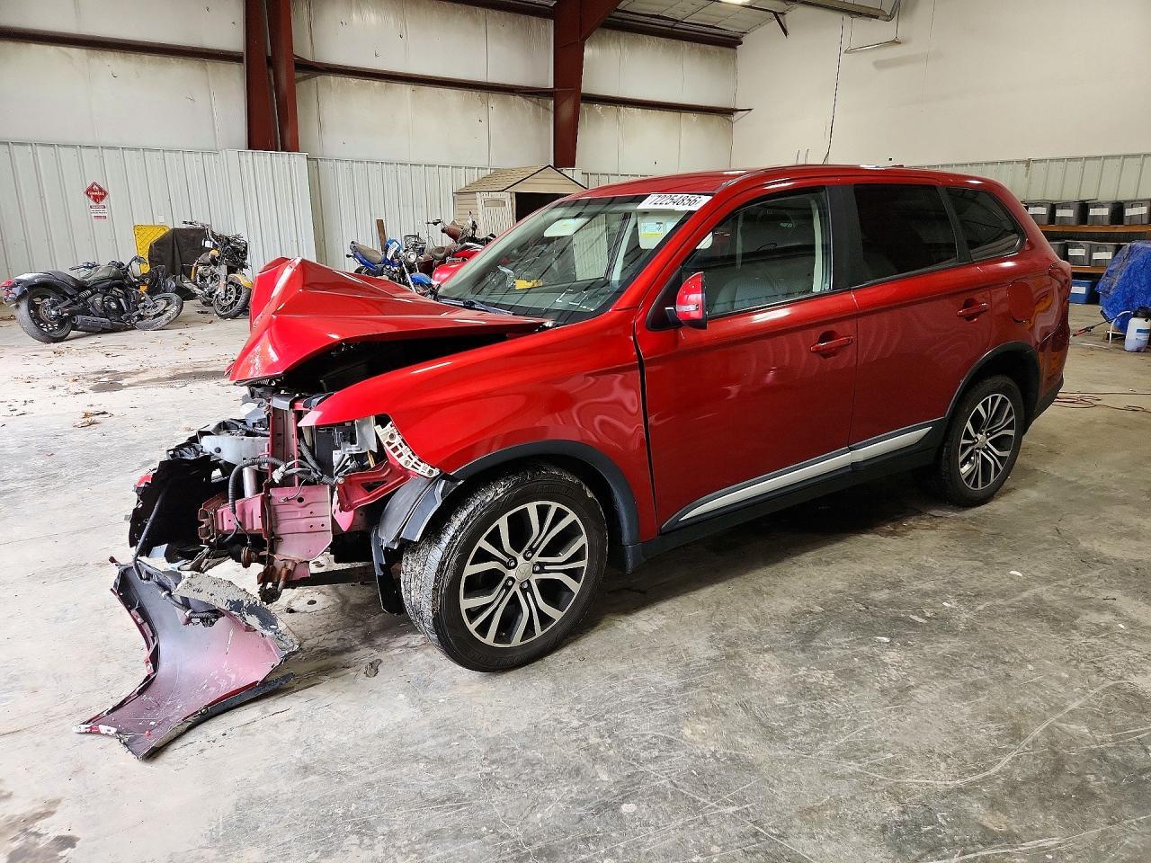 Vedere 2017 MITSUBISHI OUTLANDER SE, unghi 1