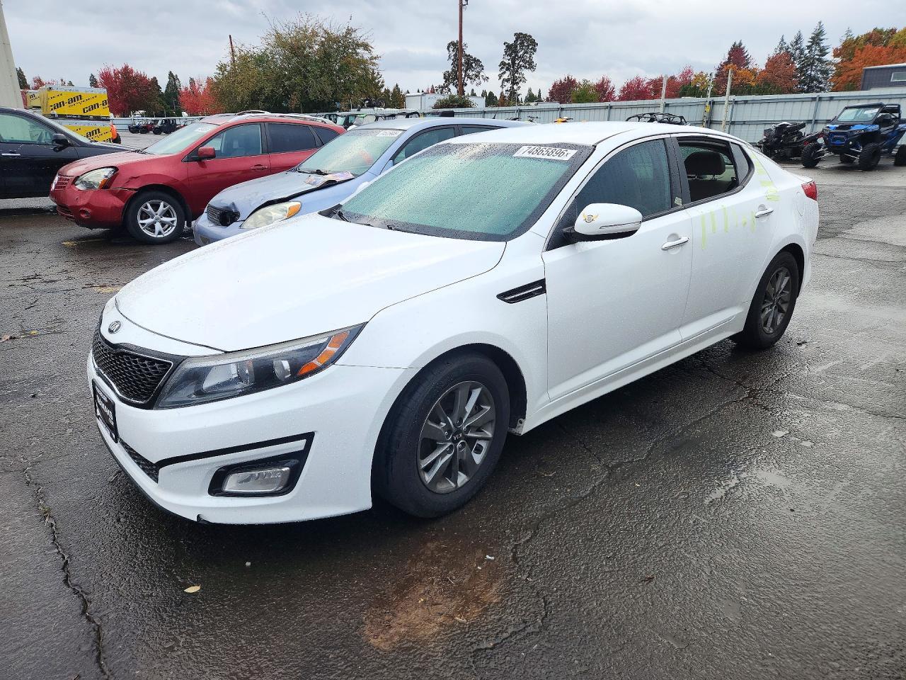 منظر 2015 KIA OPTIMA LX، زاوية 1