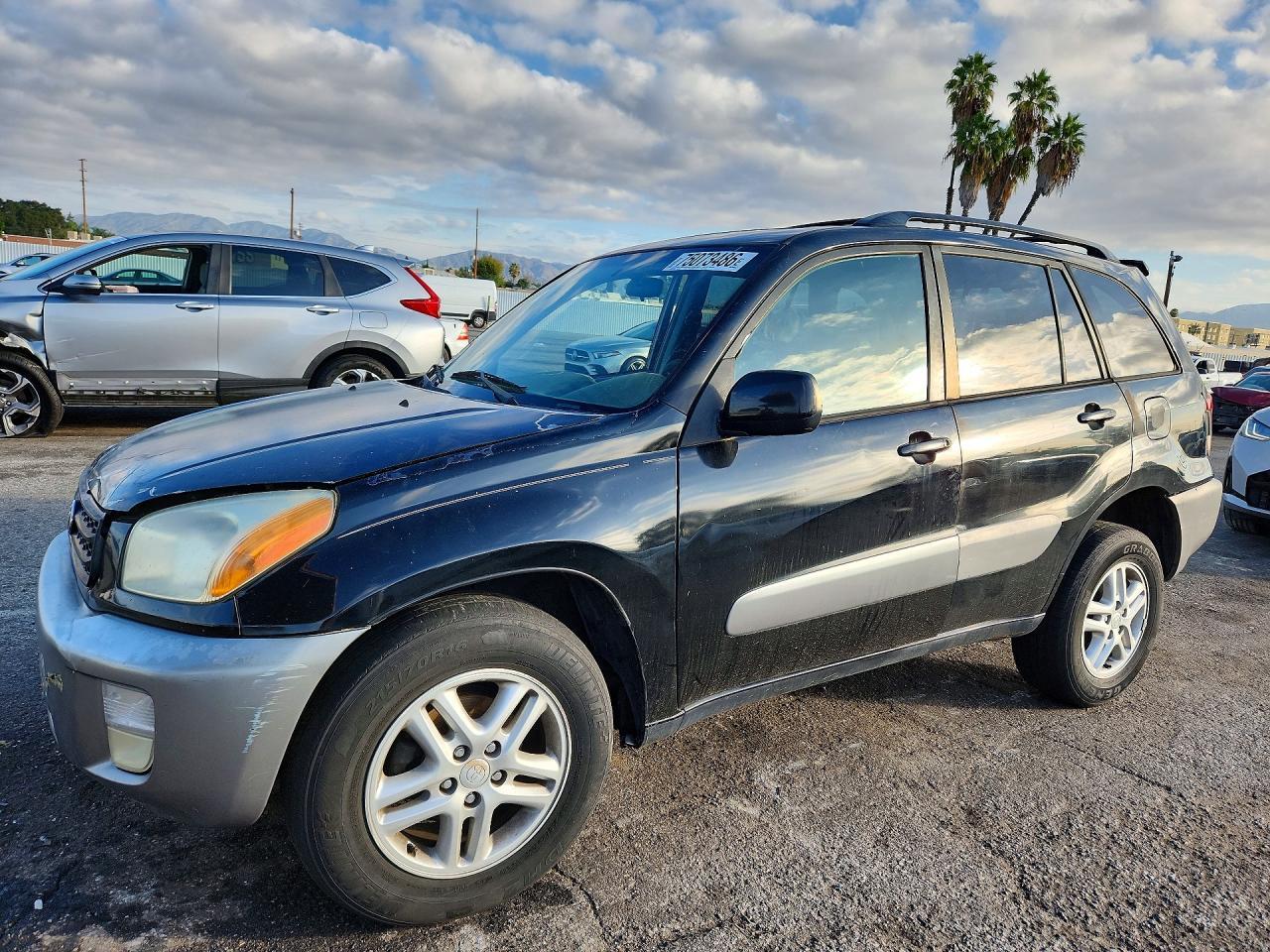 Vista de 2001 TOYOTA RAV4 BASE, ángulo 1