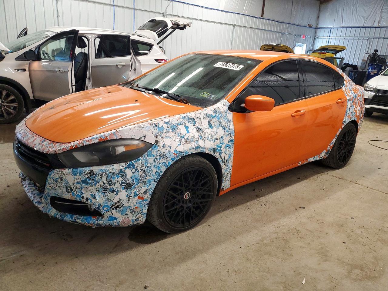 Vue de 2013 DODGE DART SXT, angle 1