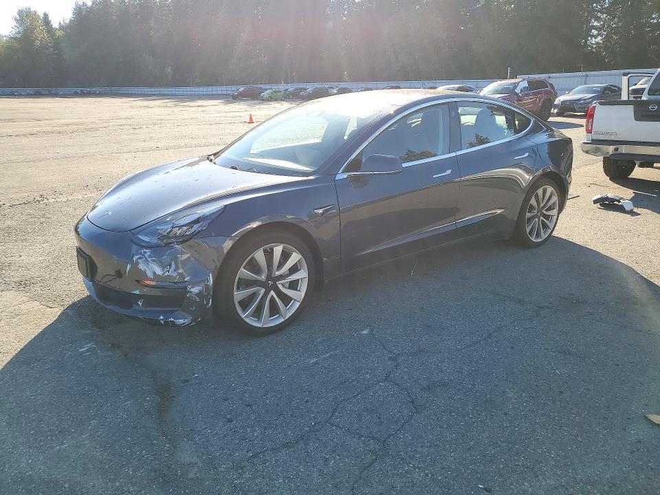 2018 TESLA MODEL 3   