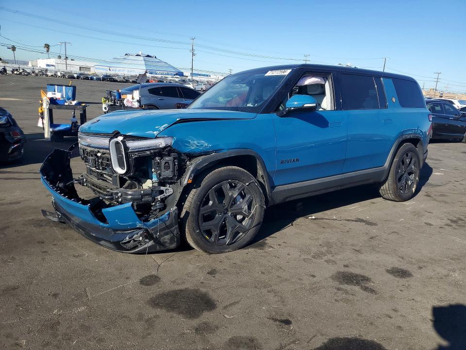 2025 RIVIAN R1S ADVENTURE  