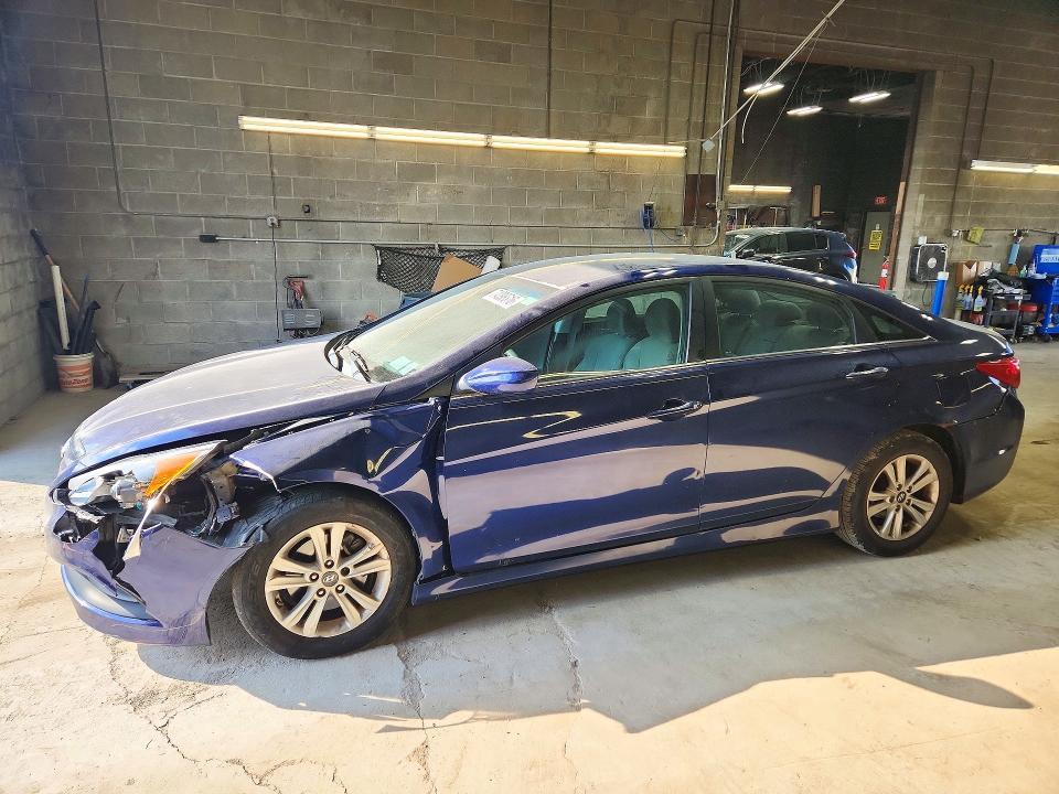 2014 HYUNDAI SONATA GLS  