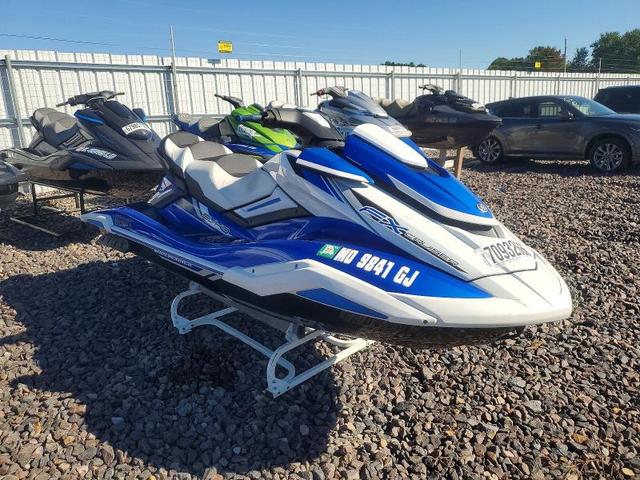 2019 YAMAHA FX CRUISER JET SKI
