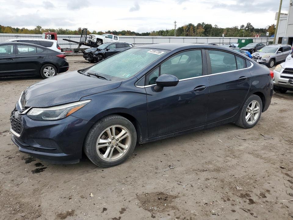2016 CHEVROLET CRUZE LT  
