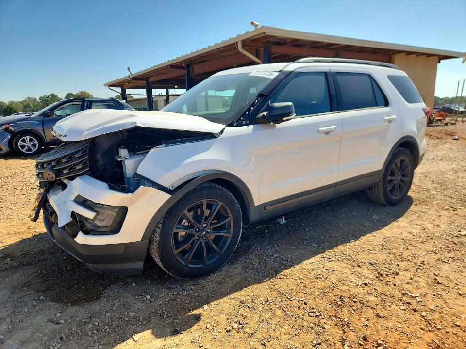 2017 FORD EXPLORER XLT  
