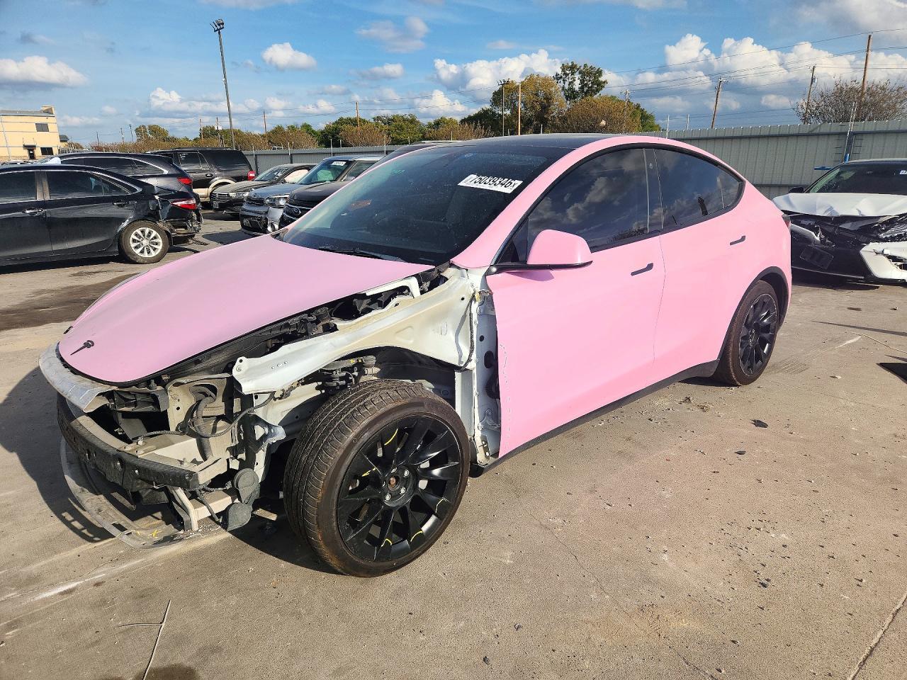 Vista de 2023 TESLA MODEL Y, ángulo 1
