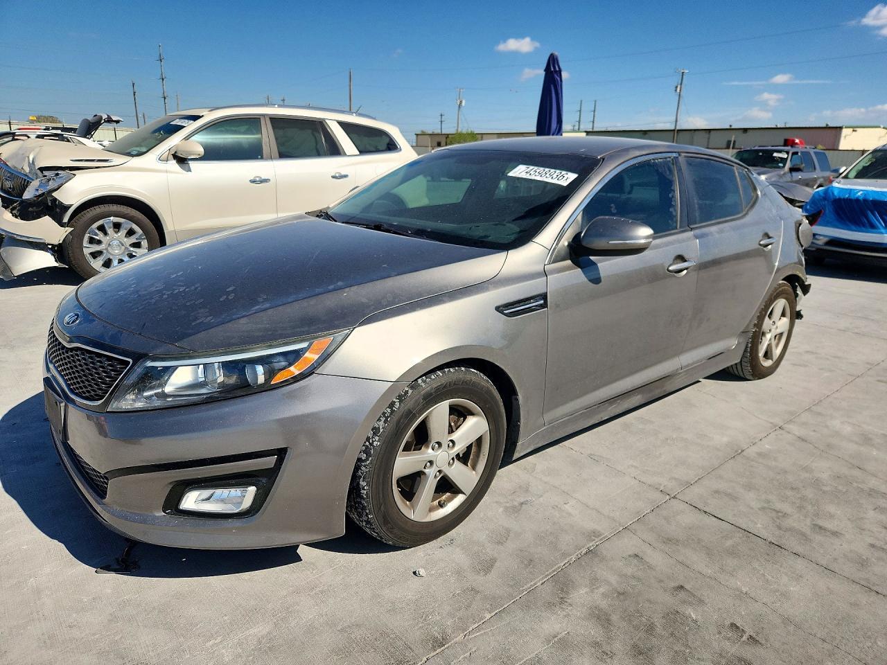 Vista de 2015 KIA OPTIMA LX, ángulo 1