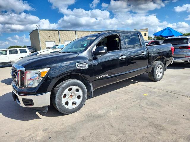 2017 NISSAN TITAN