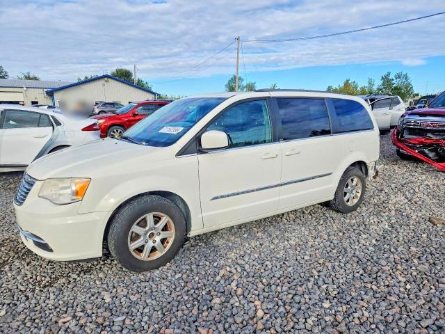 2013 CHRYSLER MINIVAN