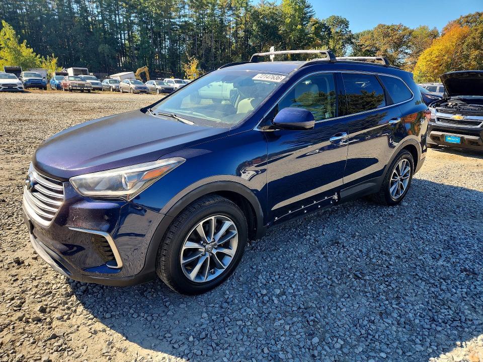 2017 HYUNDAI SANTA FE SE  