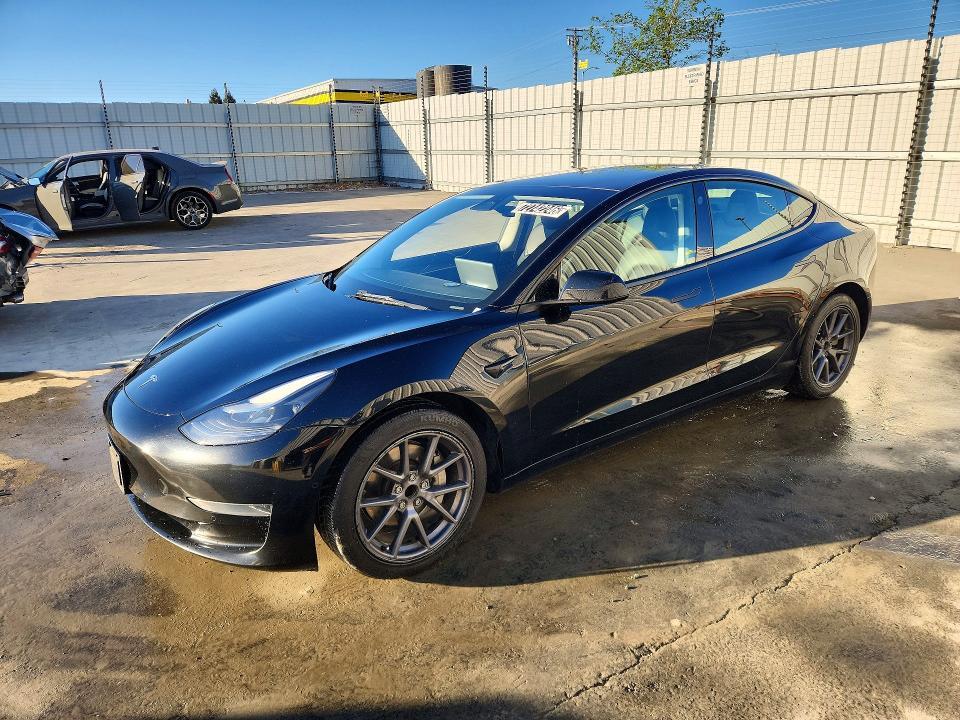 2022 TESLA MODEL 3   