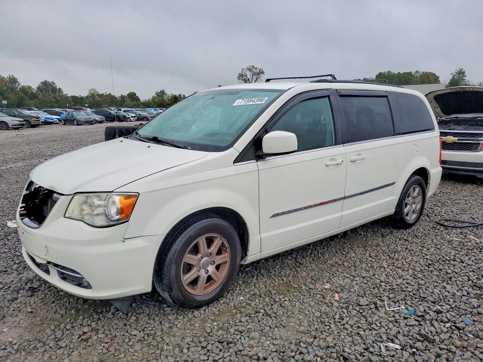 2013 CHRYSLER TOWN & COUNTRY TOURING  