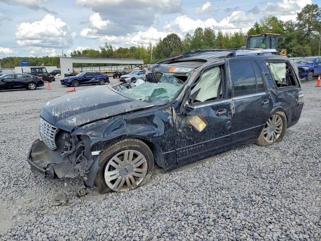 2011 LINCOLN NAVIGATOR   