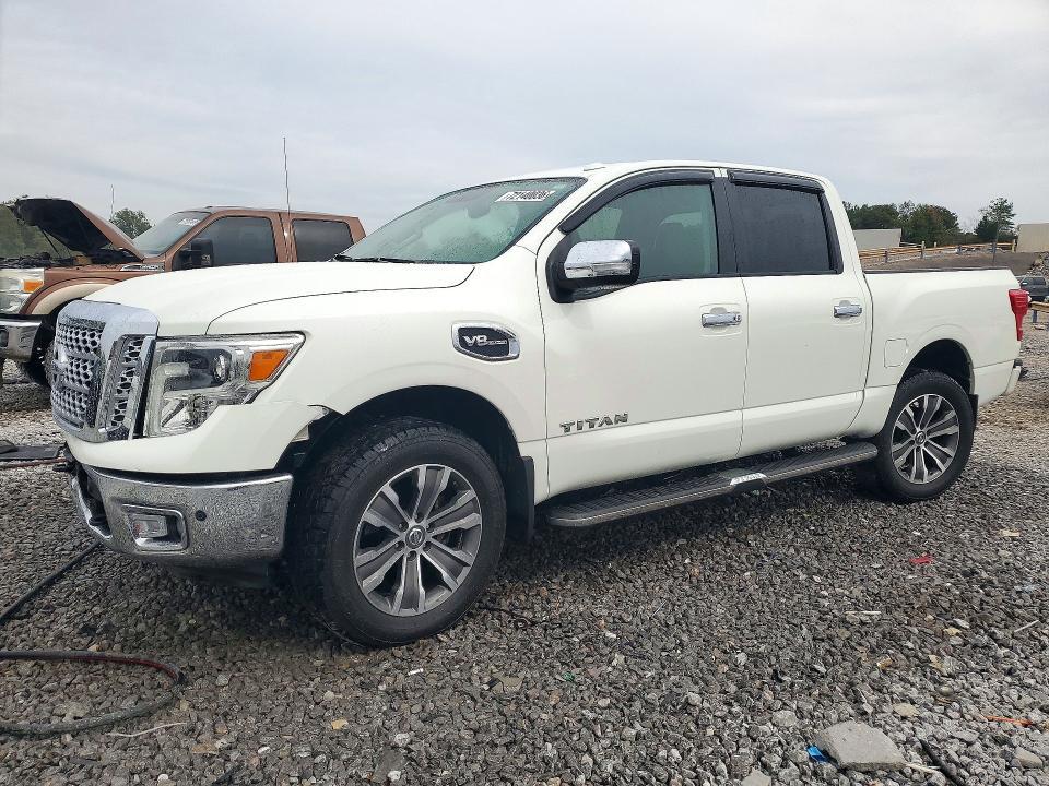 2017 NISSAN TITAN SL  