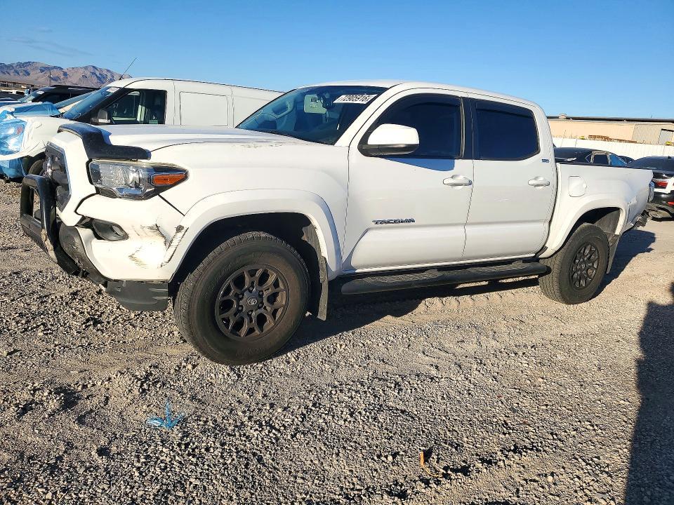 2017 TOYOTA TACOMA SR5 V6  