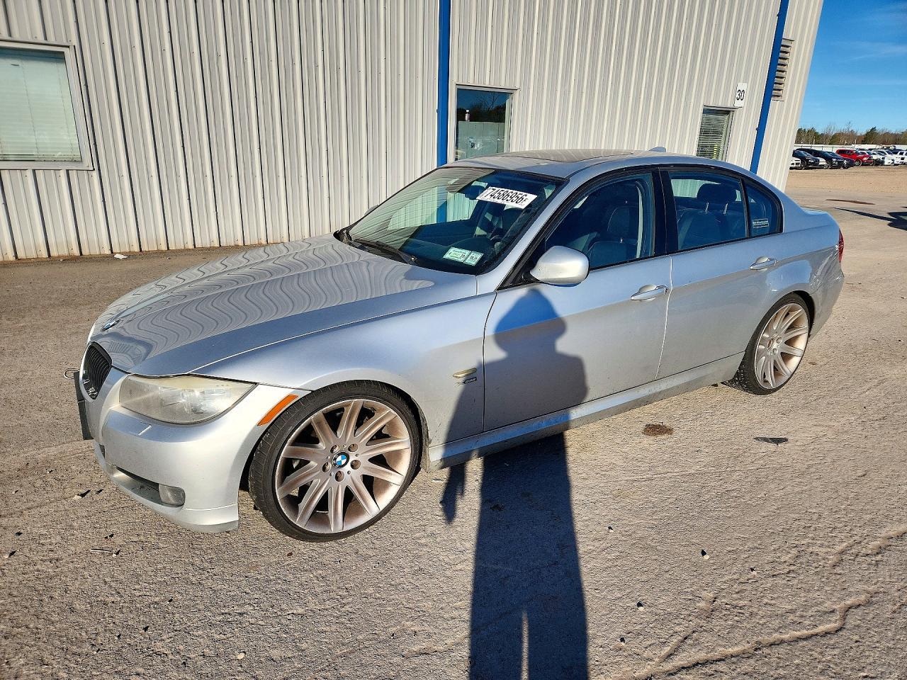 Vista de 2011 BMW 328 XI SULEV, ángulo 1
