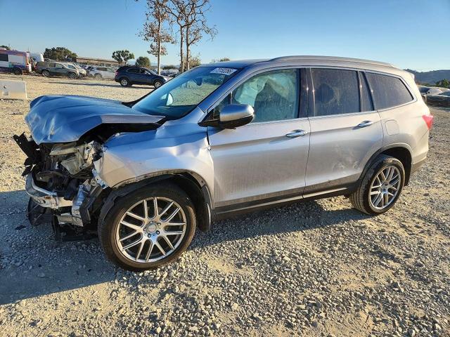 2017 HONDA PILOT
