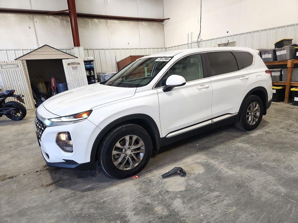2019 HYUNDAI SANTA FE SE  