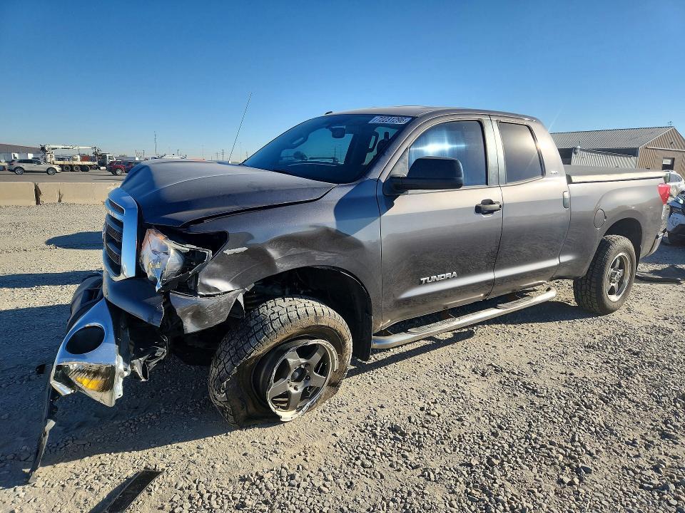 2011 TOYOTA TUNDRA DOUBLE CAB SR5  