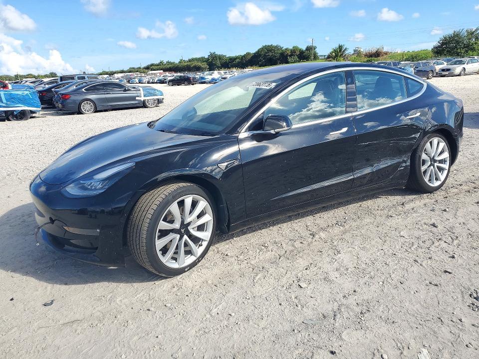 2018 TESLA MODEL 3   