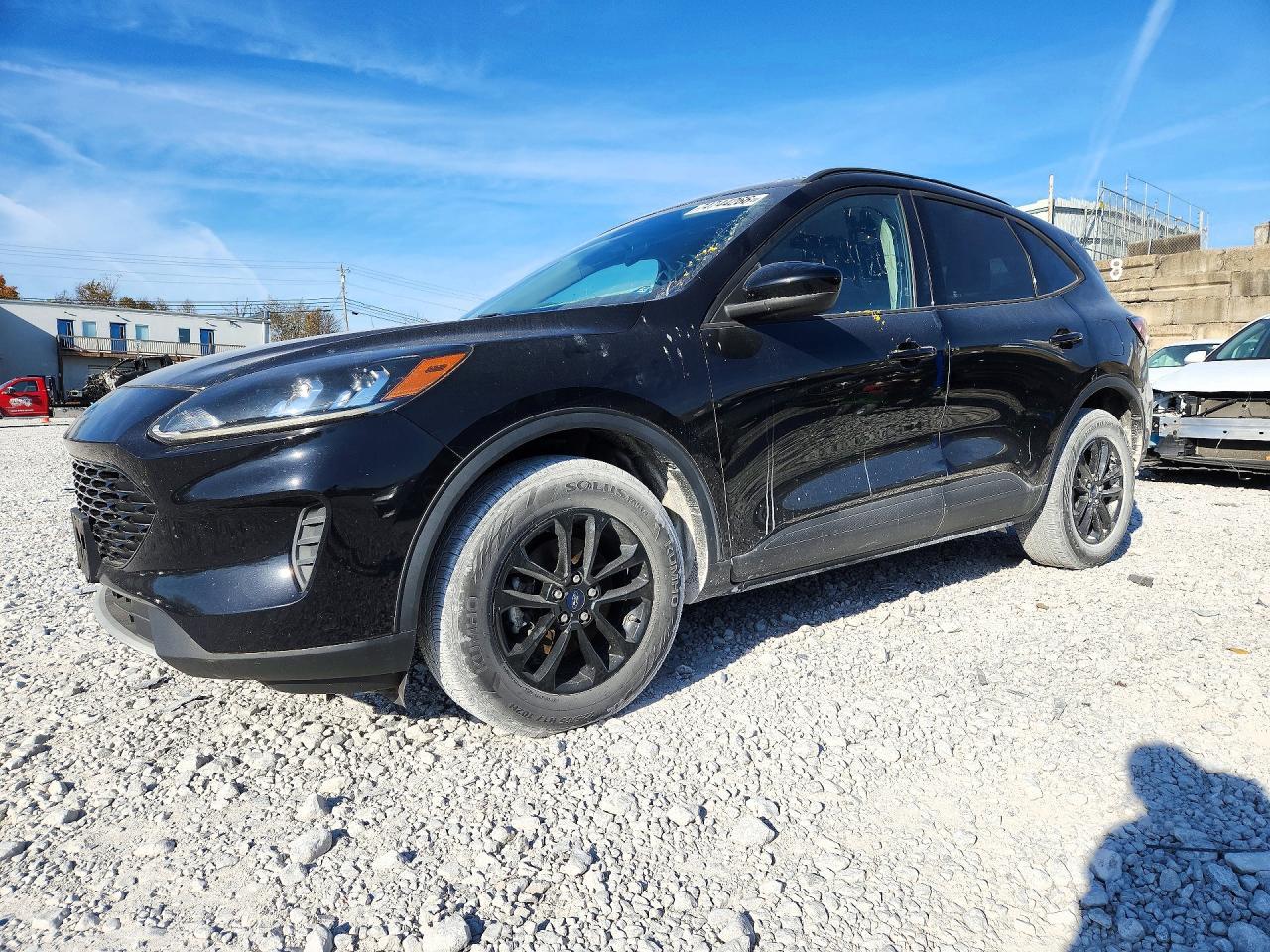 Vue de 2020 FORD ESCAPE SE SPORT, angle 1