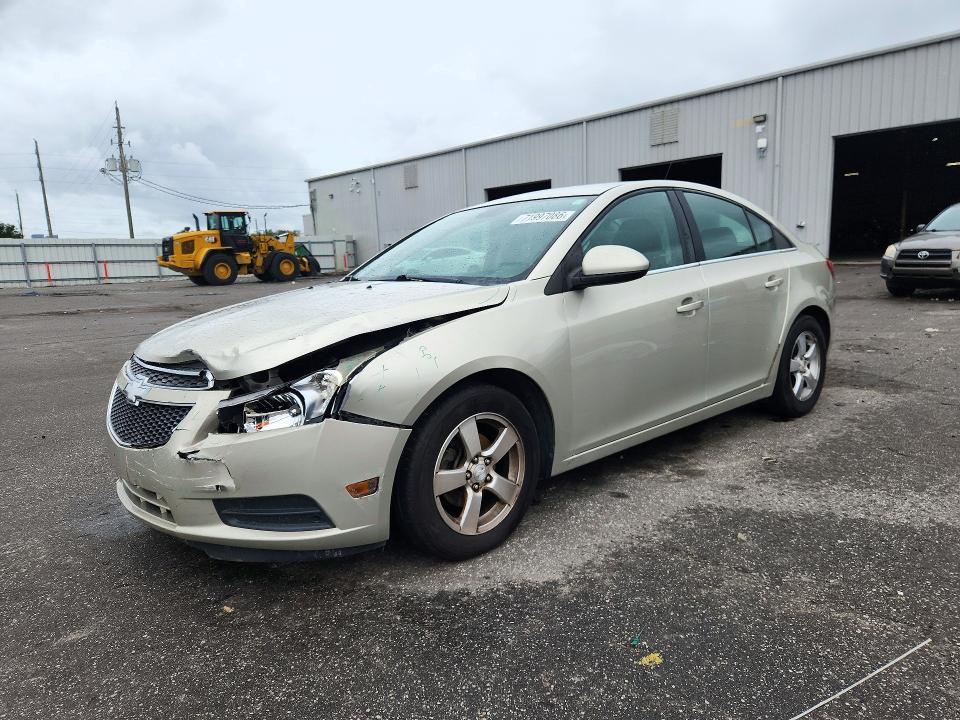 2014 CHEVROLET CRUZE LT  