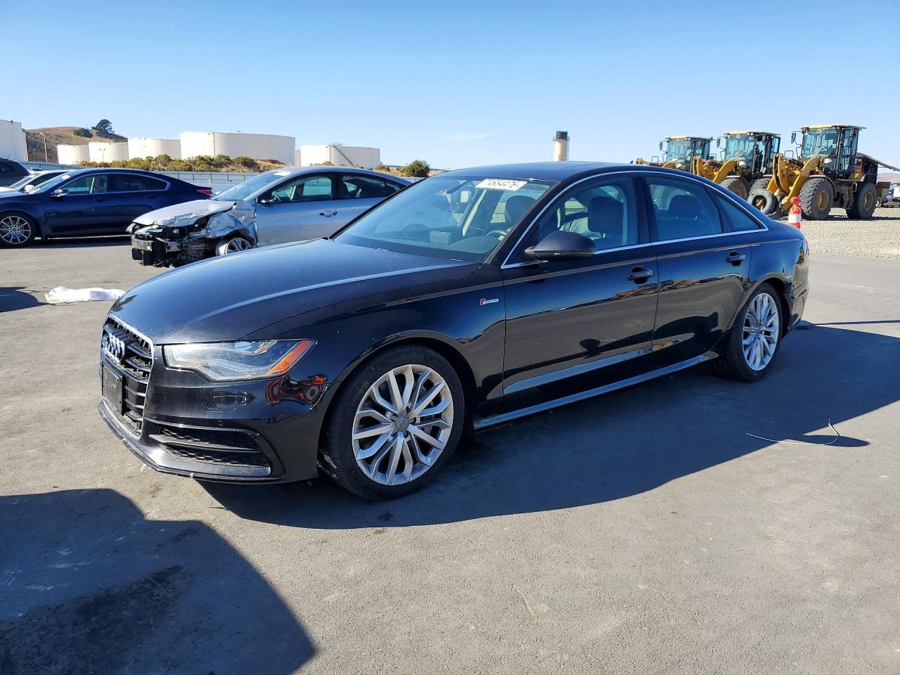 Вид 2012 AUDI A6, угол 1
