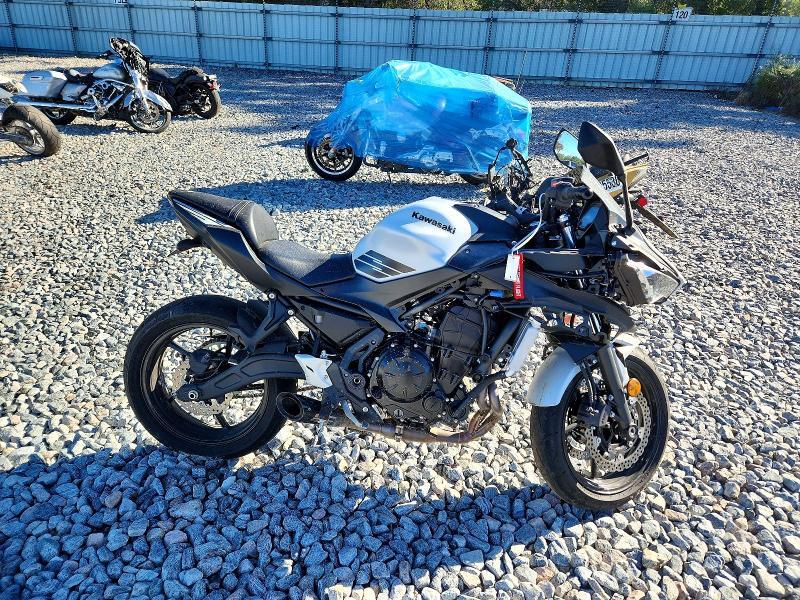 2026 KAWASAKI EX650 P  