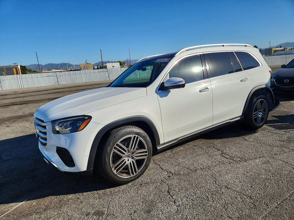 2026 MERCEDES-BENZ GLS 450 4MATIC  