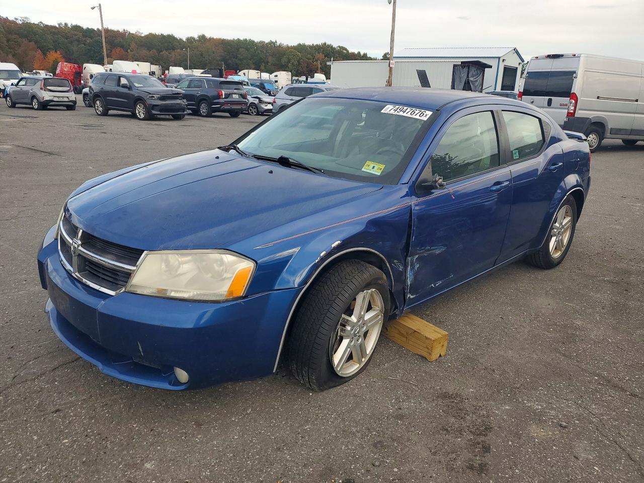 Vista de 2010 DODGE AVENGER R/T, ángulo 1