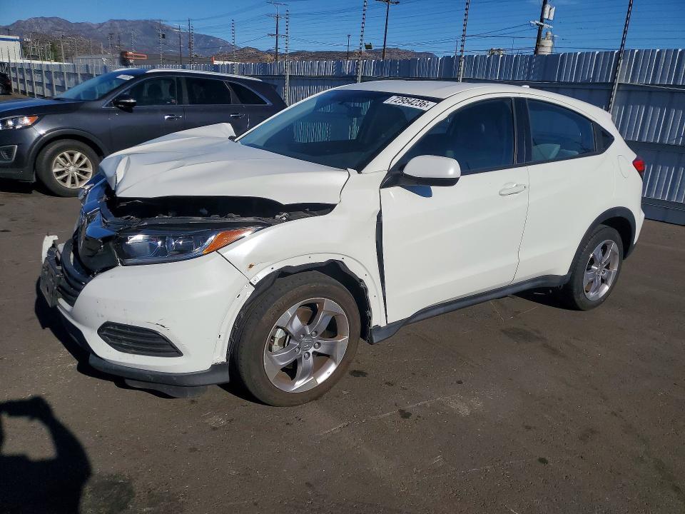 2022 HONDA HR-V LX  