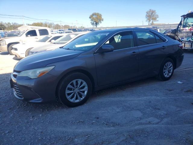 2015 TOYOTA CAMRY