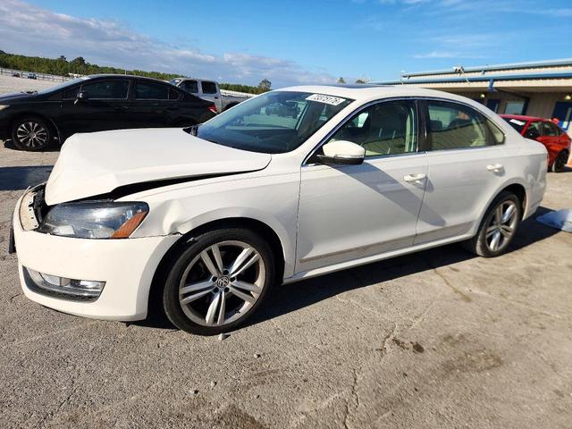 2014 VOLKSWAGEN PASSAT