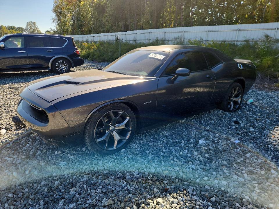 2015 DODGE CHALLENGER SXT  