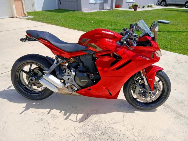 2024 DUCATI SUPERSPORT   