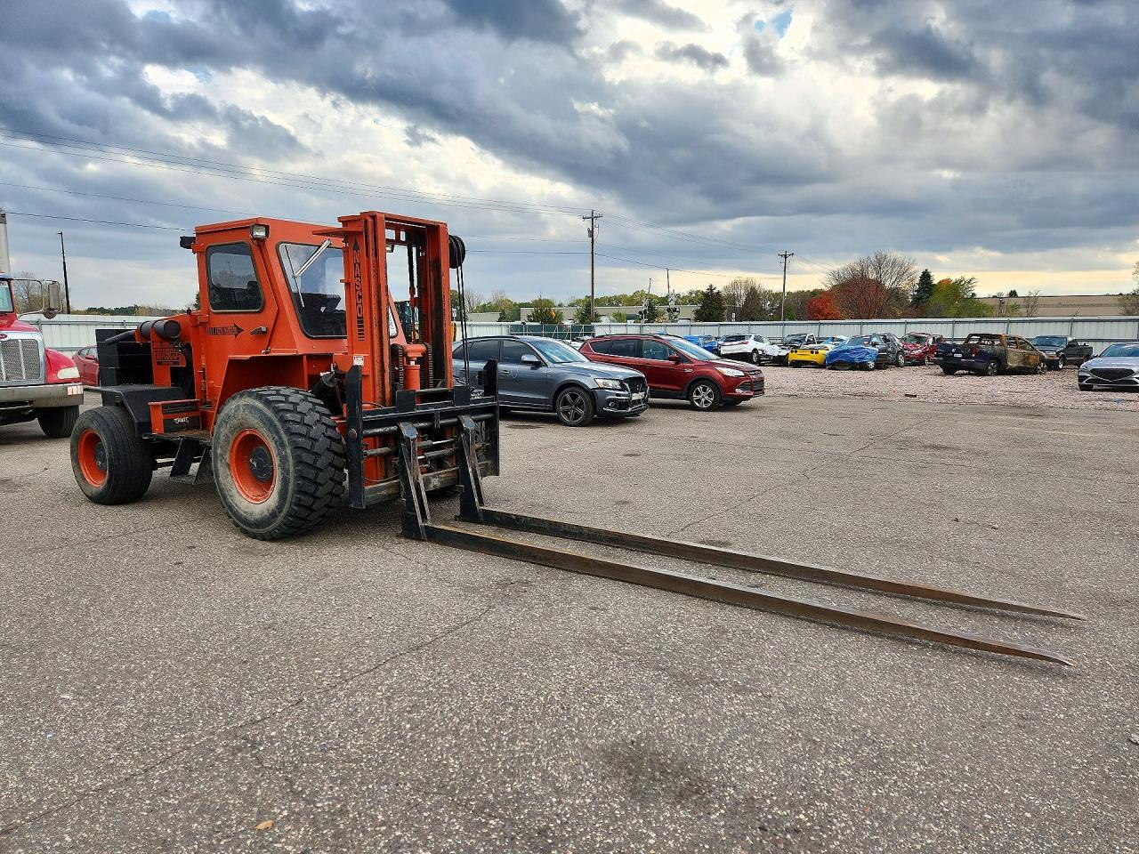 Vista de 2009 NASCO FORKLIFT, ángulo 1