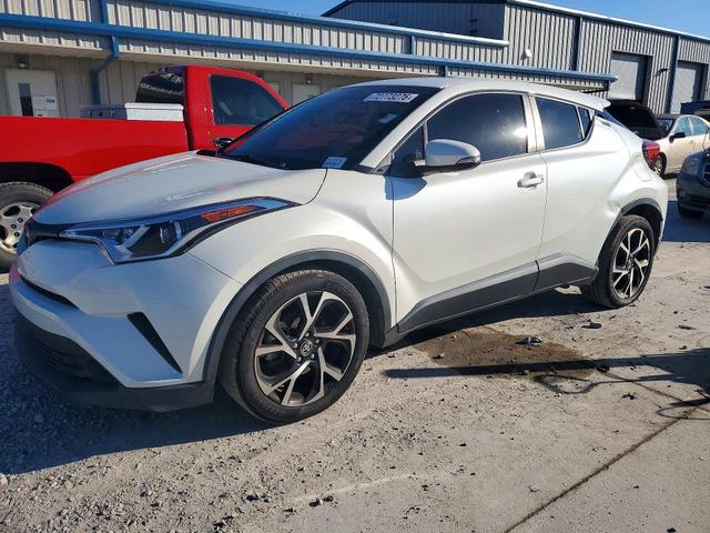 2019 TOYOTA C-HR XLE