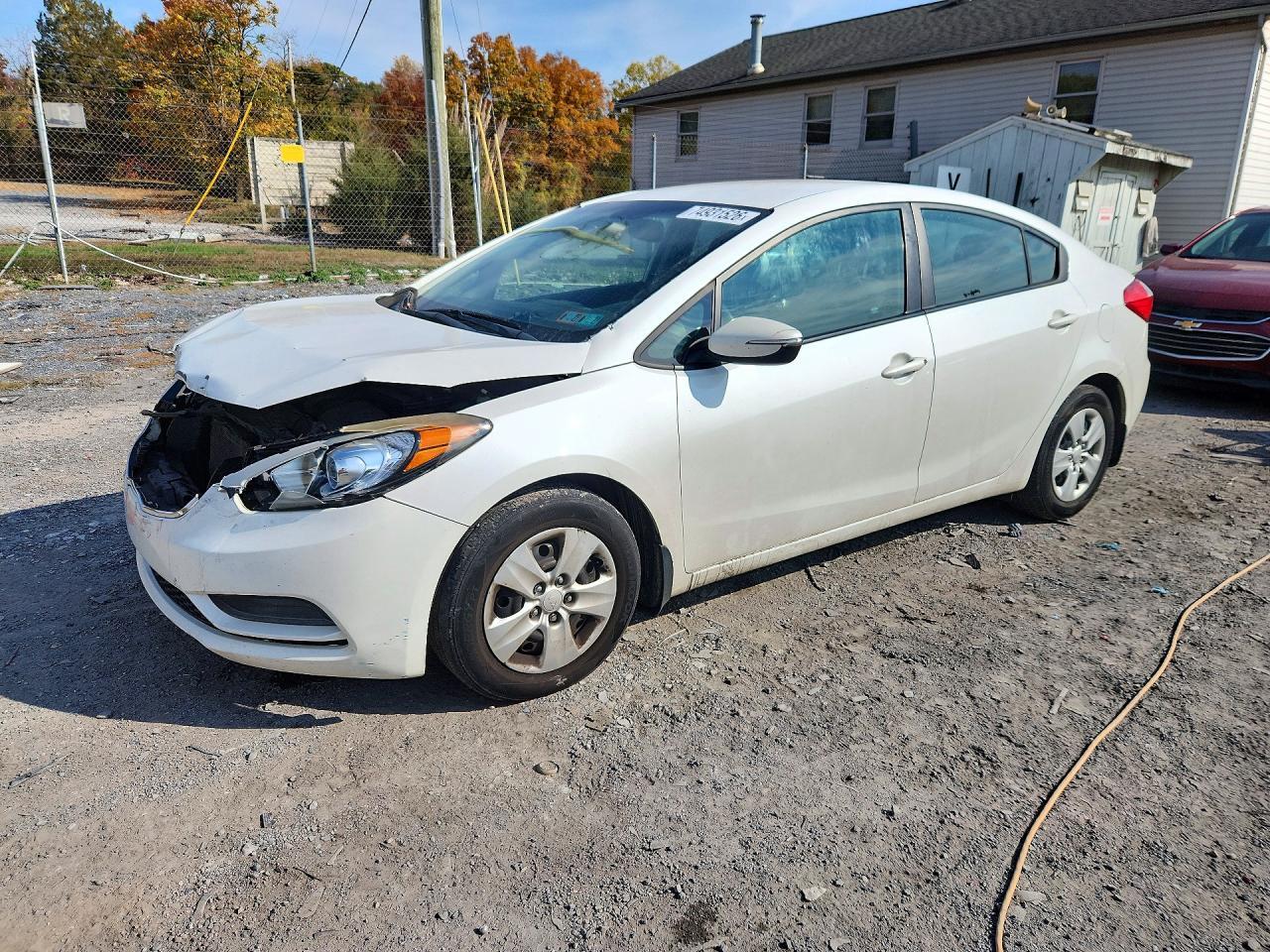 Vue de 2015 KIA FORTE LX, angle 1