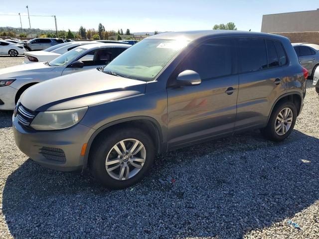 2013 VOLKSWAGEN TIGUAN S  