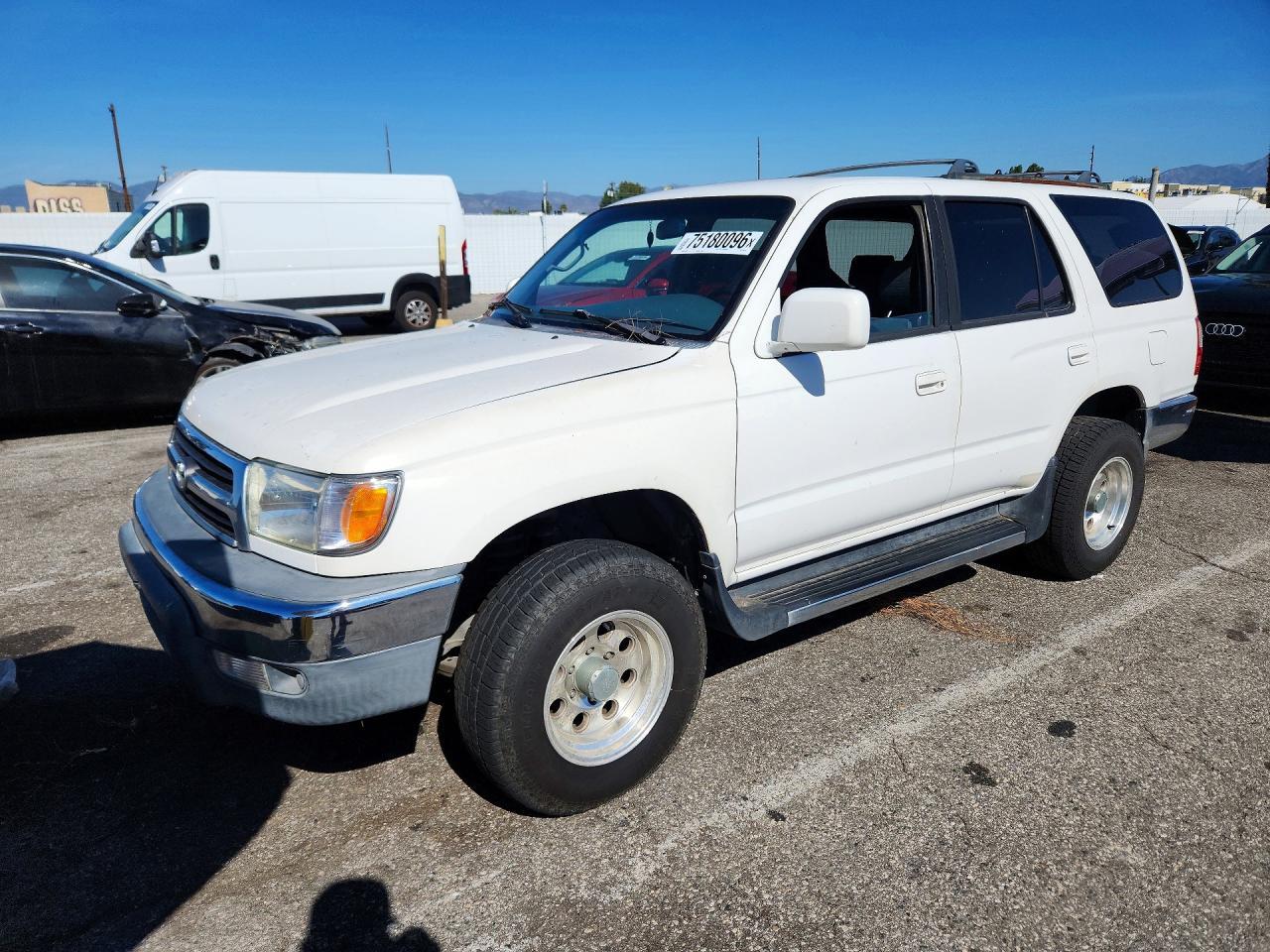 Вид 1999 TOYOTA 4RUNNER SR5, угол 1