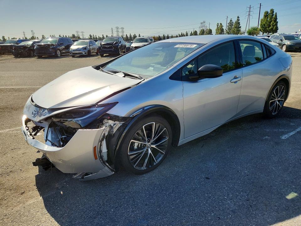 2024 TOYOTA PRIUS XLE  