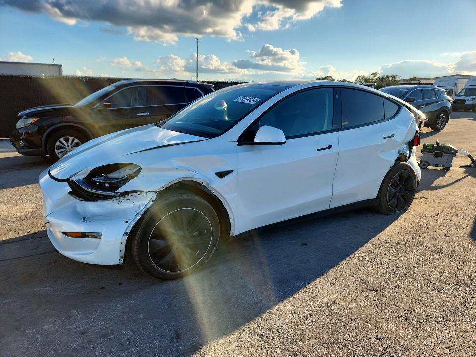 2022 TESLA MODEL Y   