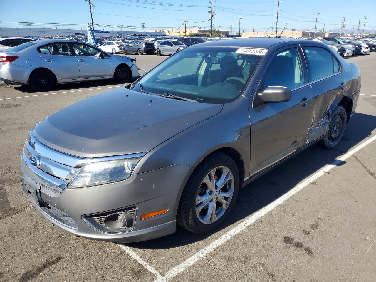 Vista de 2012 FORD FUSION SE, ángulo 1